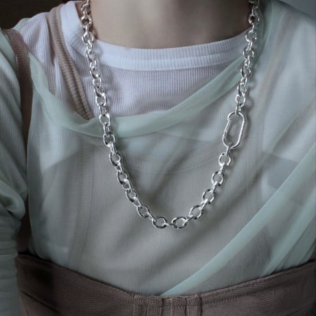 Flitter clip necklace