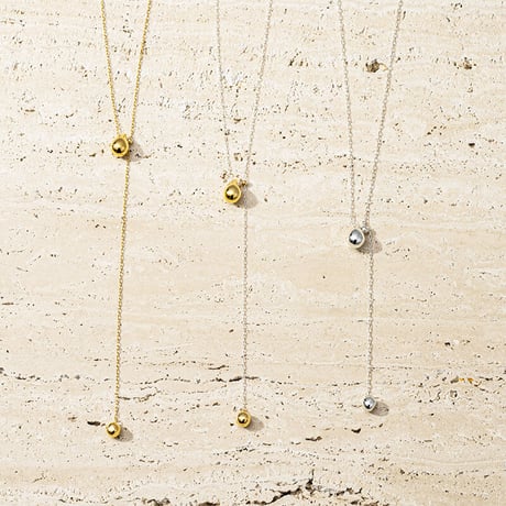 Moist drop necklace