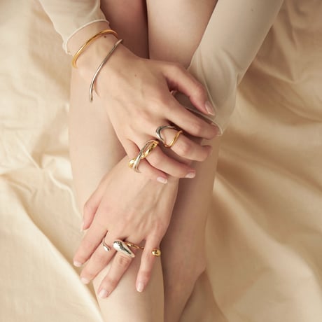 Curve chain bangle (mix color)