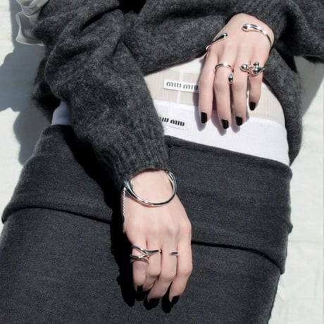 Metal art pinky ring (one color)