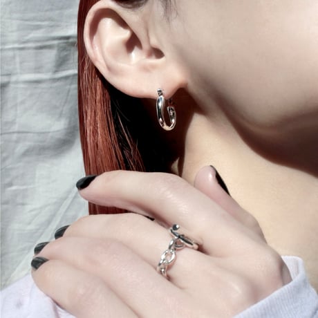 Metal art hoop pierce (one color)
