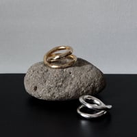 Metal art pinky ring (one color)
