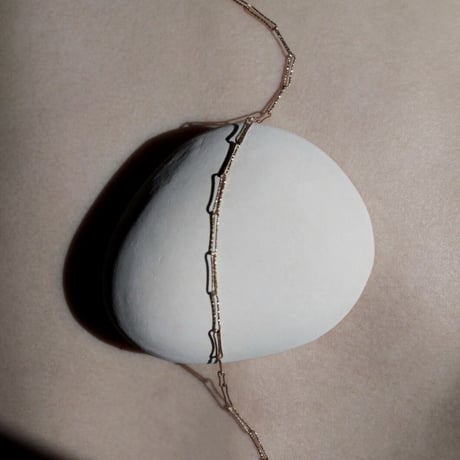 norme shimmer necklace / K18
