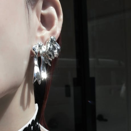 Ribbon small earing