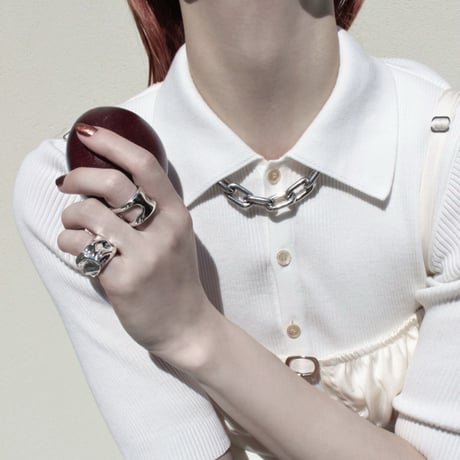 Drape pinky ring