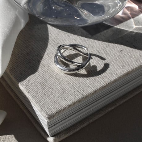 norme clear circle earcuff ring / SV925