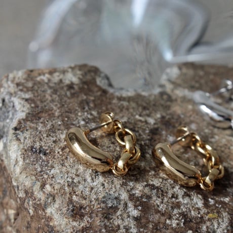 Vintage metal chain pierce