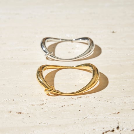 Clarity coil bangle (one color)
