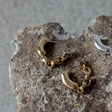 Vintage metal chain pierce