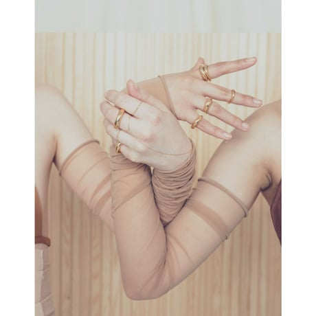 norme shimmer finger bracelet / K18