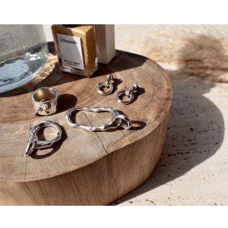 Peg metal ring / one color
