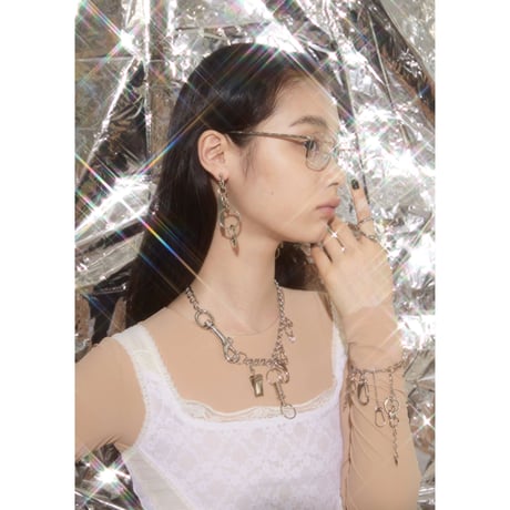 All in keyring earring