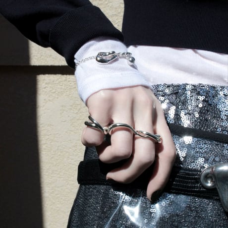 Metal art mantel bracelet