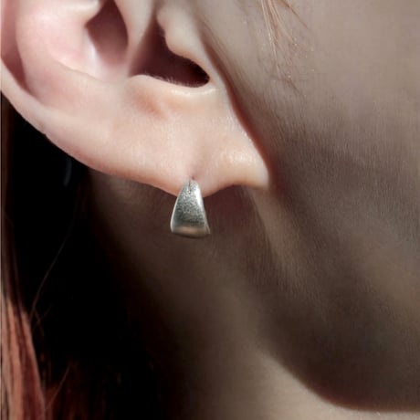norme dew wide pierce (Matt) / SV925