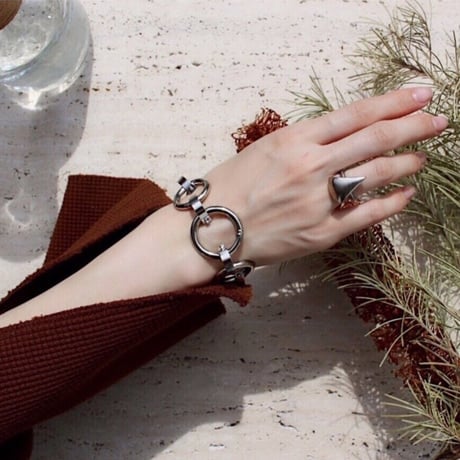Metal stone ring