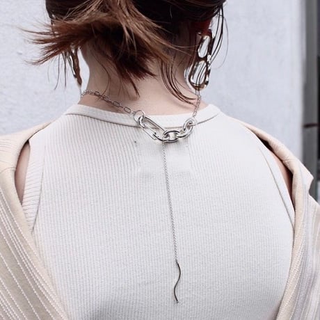 Clip lariat