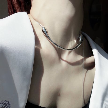 Metal art snake choker