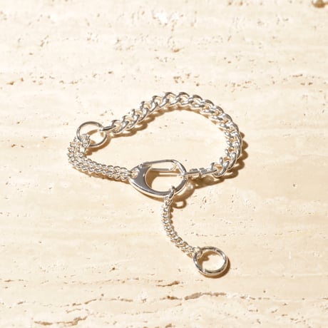 Key motif simple bracelet