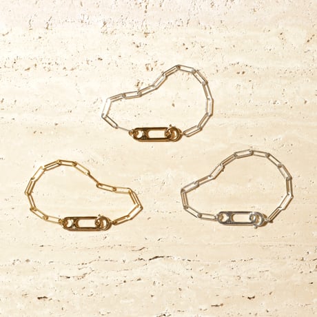 Clip frame bracelet
