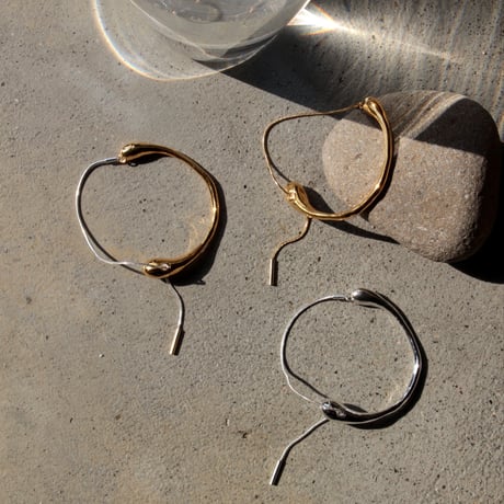 Metal art snake bangle