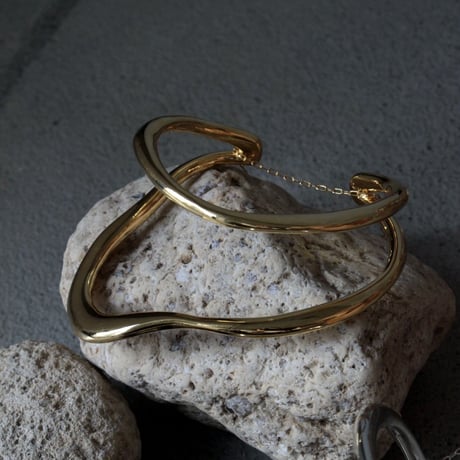 Curve chain bangle (one color)