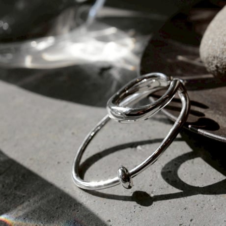 Neo coil earcuff (one color)