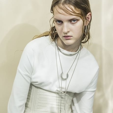 Twist choker