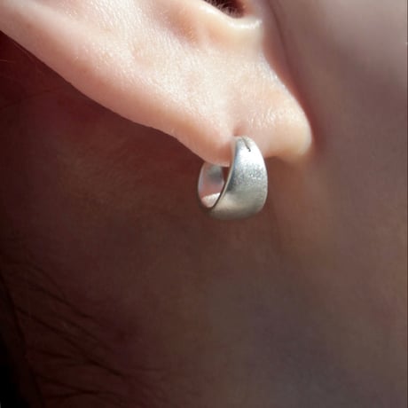 norme dew wide pierce (Matt) / SV925