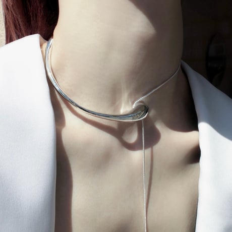 Metal art snake choker