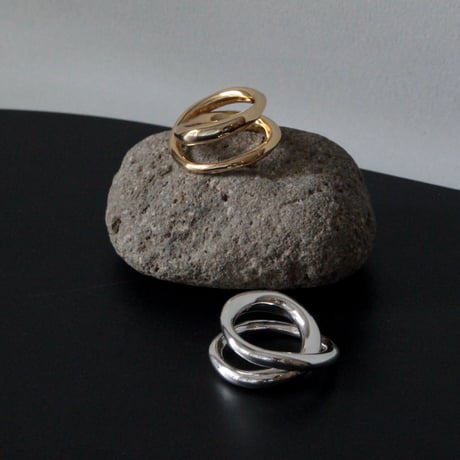 Metal art pinky ring (one color)