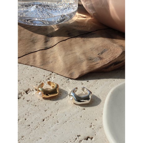 Seed earcuff (gloss)