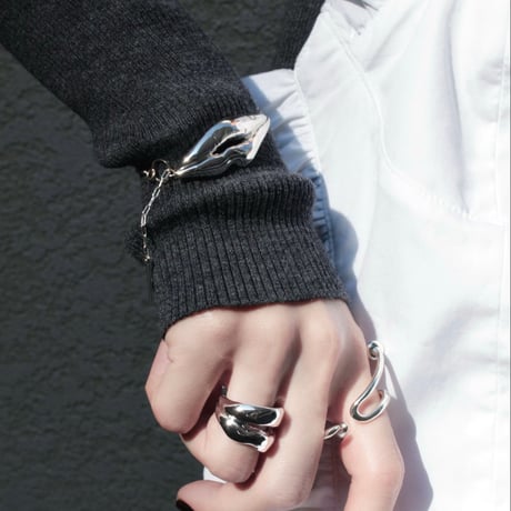 Lip motif bracelet【Exclusive item】
