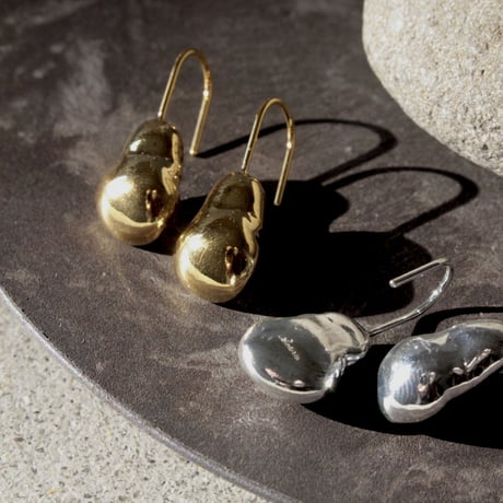 Poire pierce (one color)