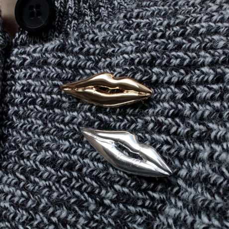 Lip motif brooch【Exclusive item】
