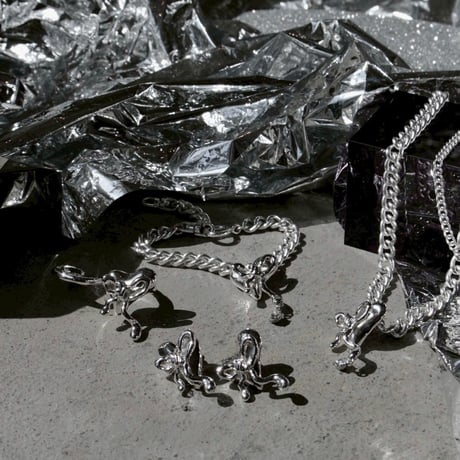 Distort ribbon layered necklace