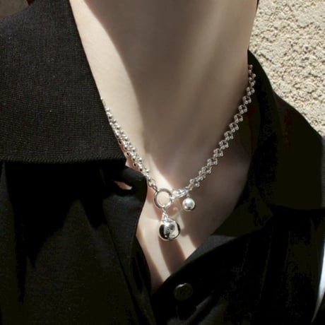 Pome chain necklace