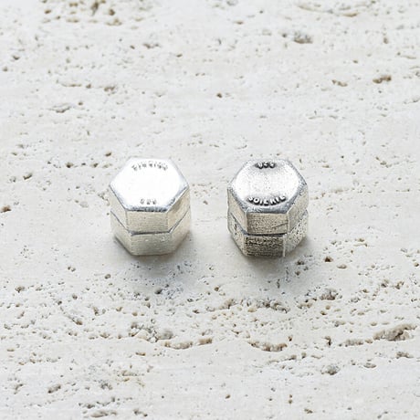 Nut magnet pierce (1P) [Unisex line]