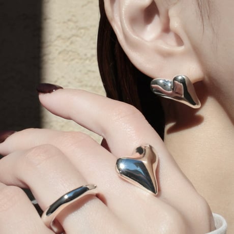 Distort heart w ring