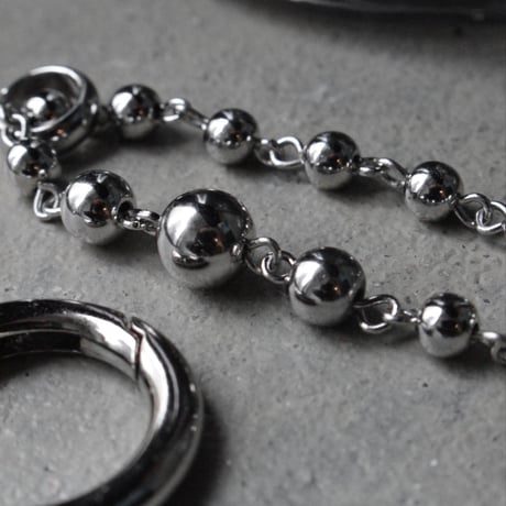Metal ball carabiner ring