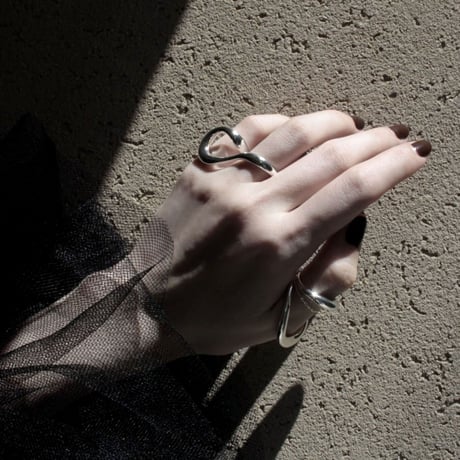 Curve earcuff w ring (one color)