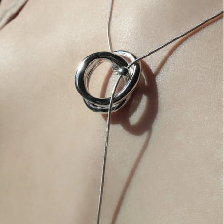 Metal art short necklace