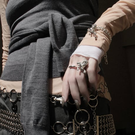 Distort ribbon bracelet