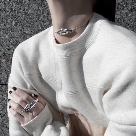Lip motif necklace【Exclusive item】