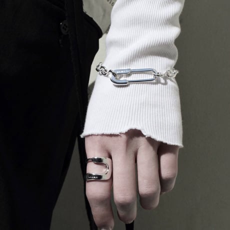 Clicker earcuff ring (one color)