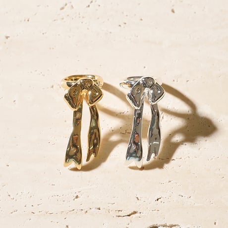 Ribbon small ring