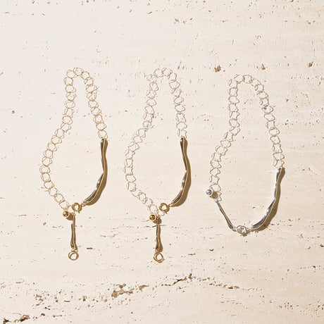 Dripping necklace