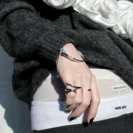 Metal art object bangle