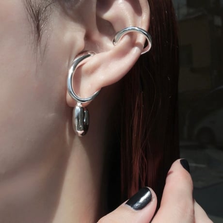 Practical ear cuff (one color)