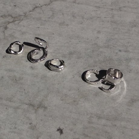 Mud wall earcuff ring [Unisex line]