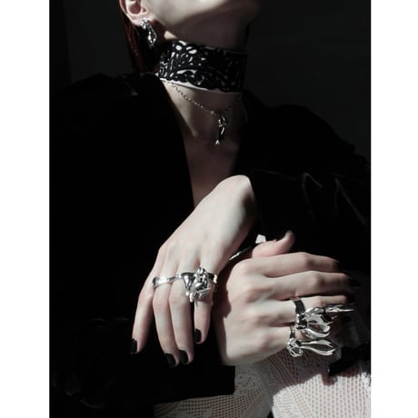 Ribbon small ring